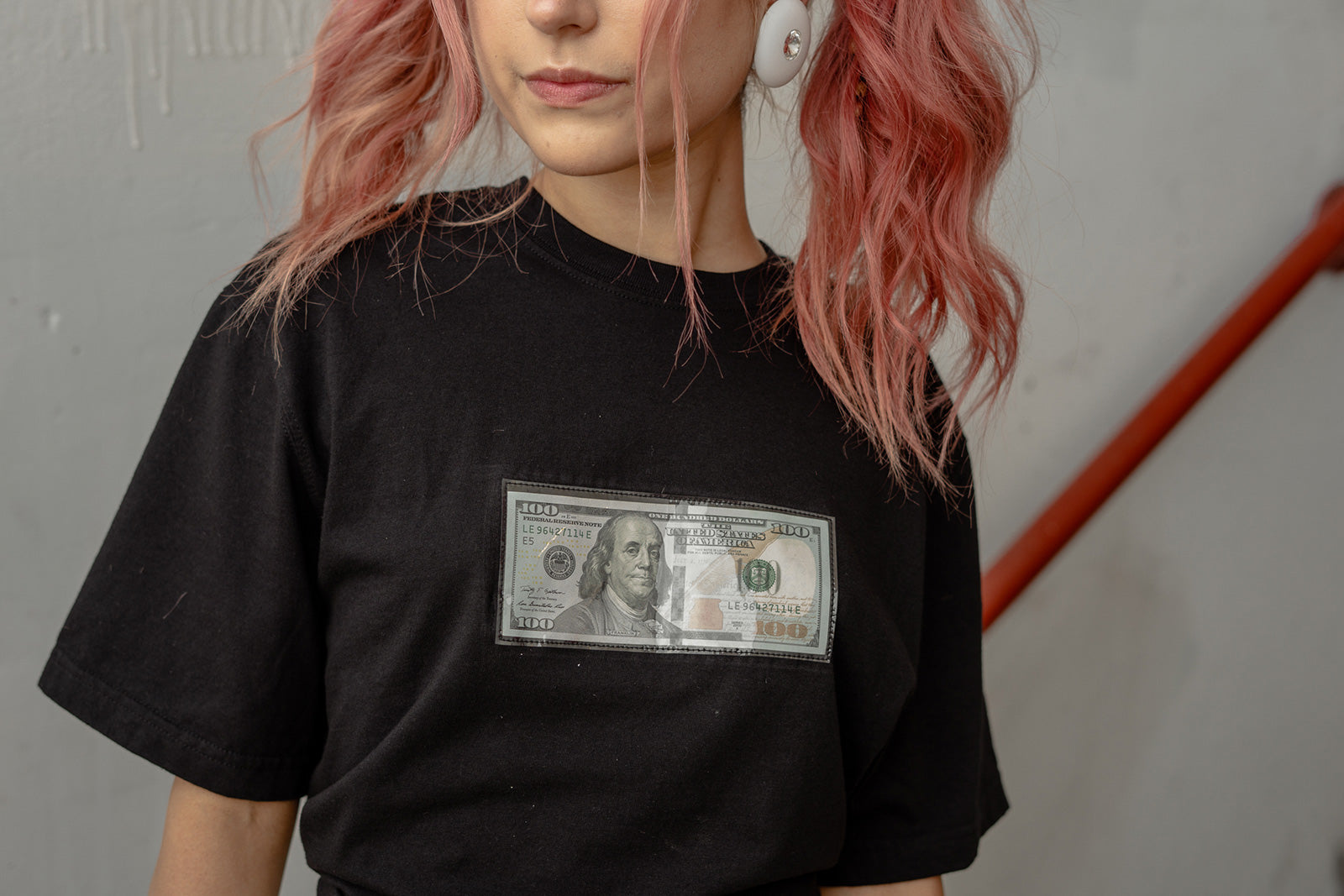 The Difference Between a $10 vs. $100 T-shirt