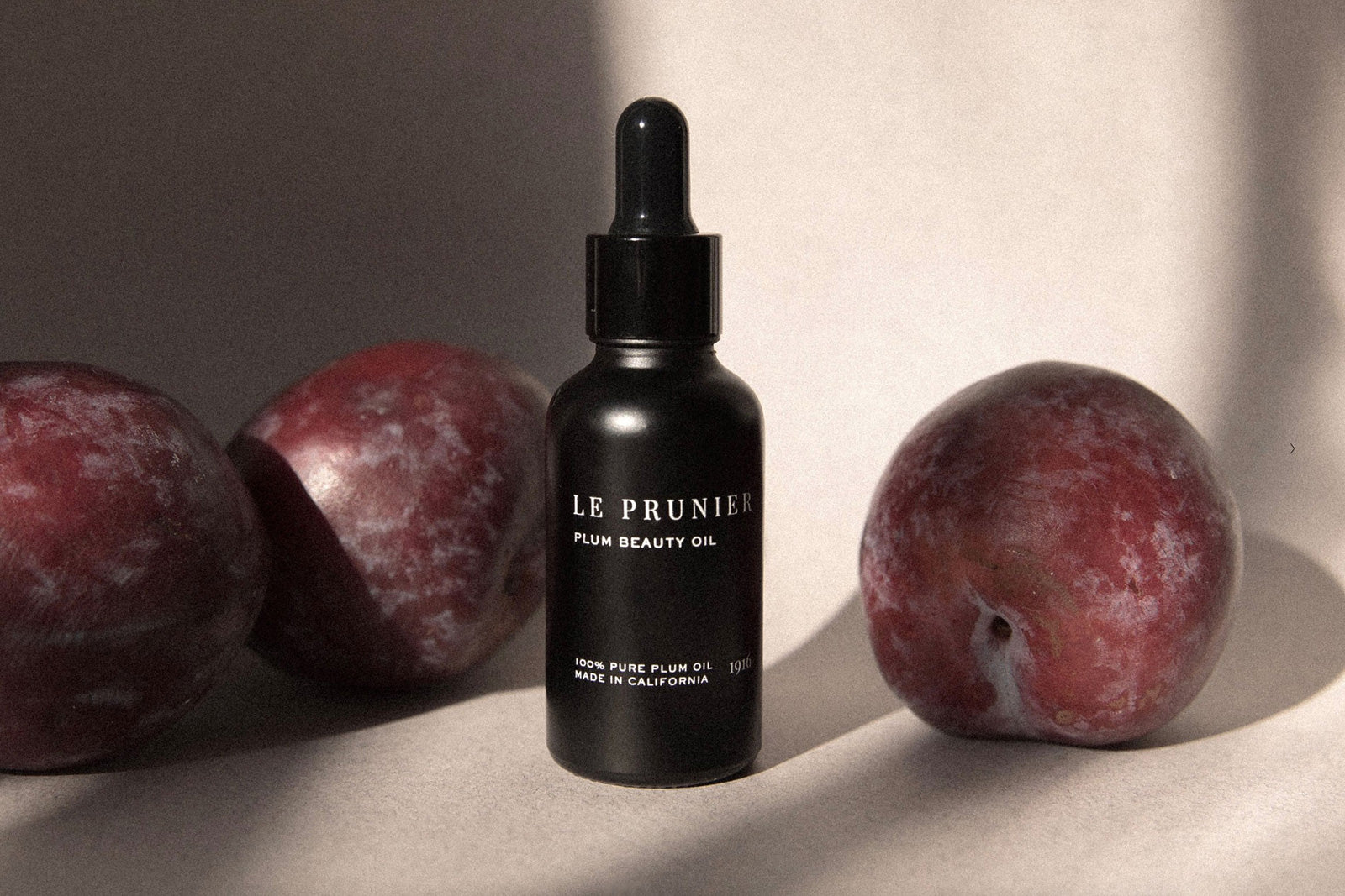 Elaine Taylor, Le Prunier