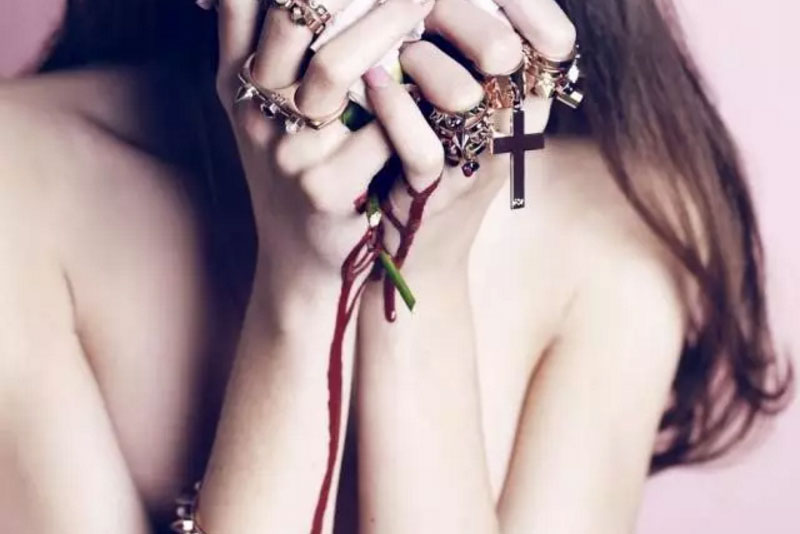 撩男 + 扮酷 | 有了这些心机单品,你就是CHIC女王