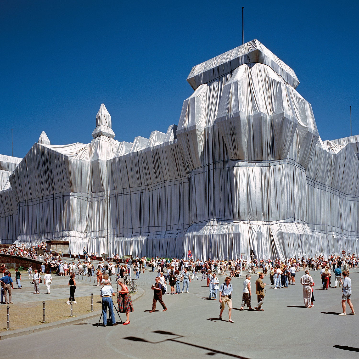 Christo and Jeanne-Claude - 40th Anniversary Edition-art-and-design