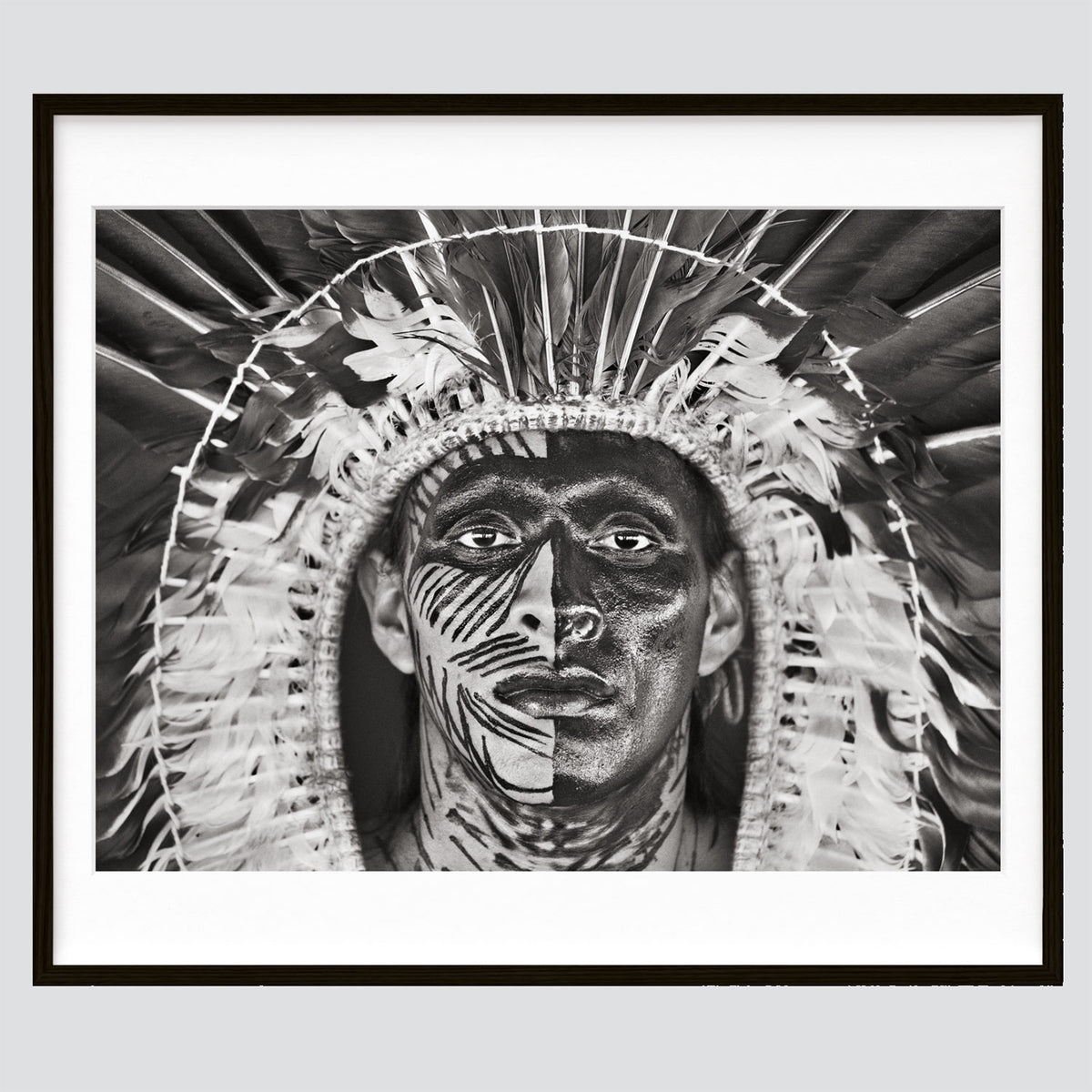 Sebastião Salgado. Amazônia. Art Edition No. 1–100 ‘Adão Yawanawá in a headdress of eagle feathers’ Taschen