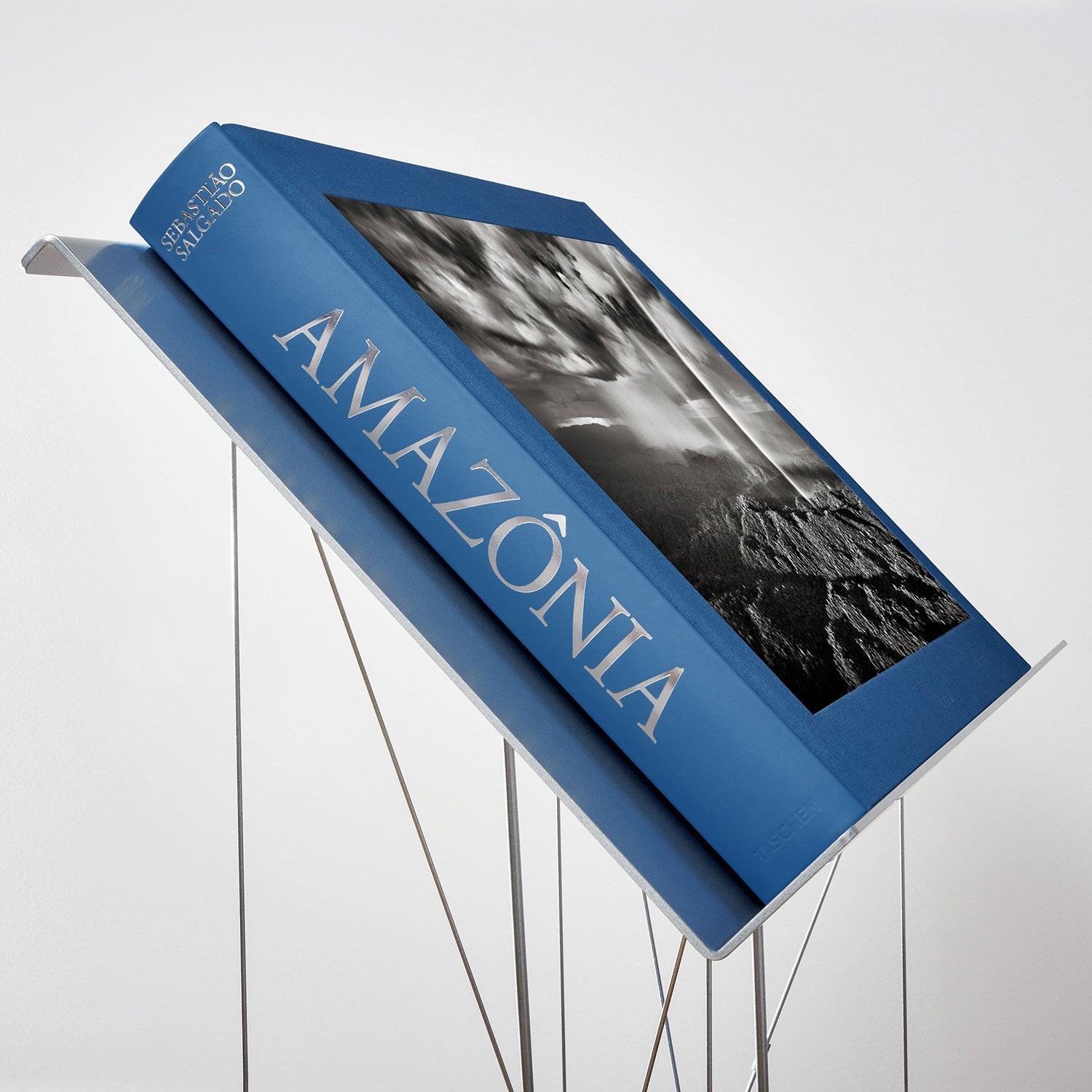 Sebastião Salgado. Amazônia. SUMO Taschen