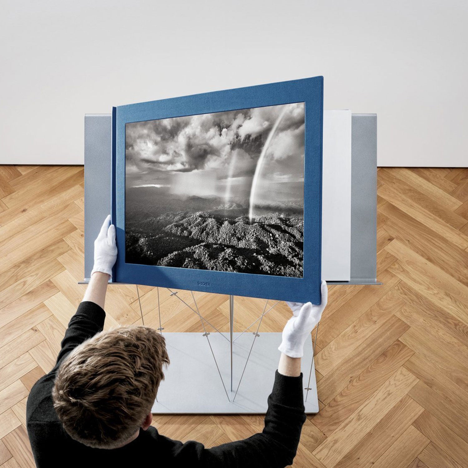 Sebastião Salgado. Amazônia. SUMO Taschen