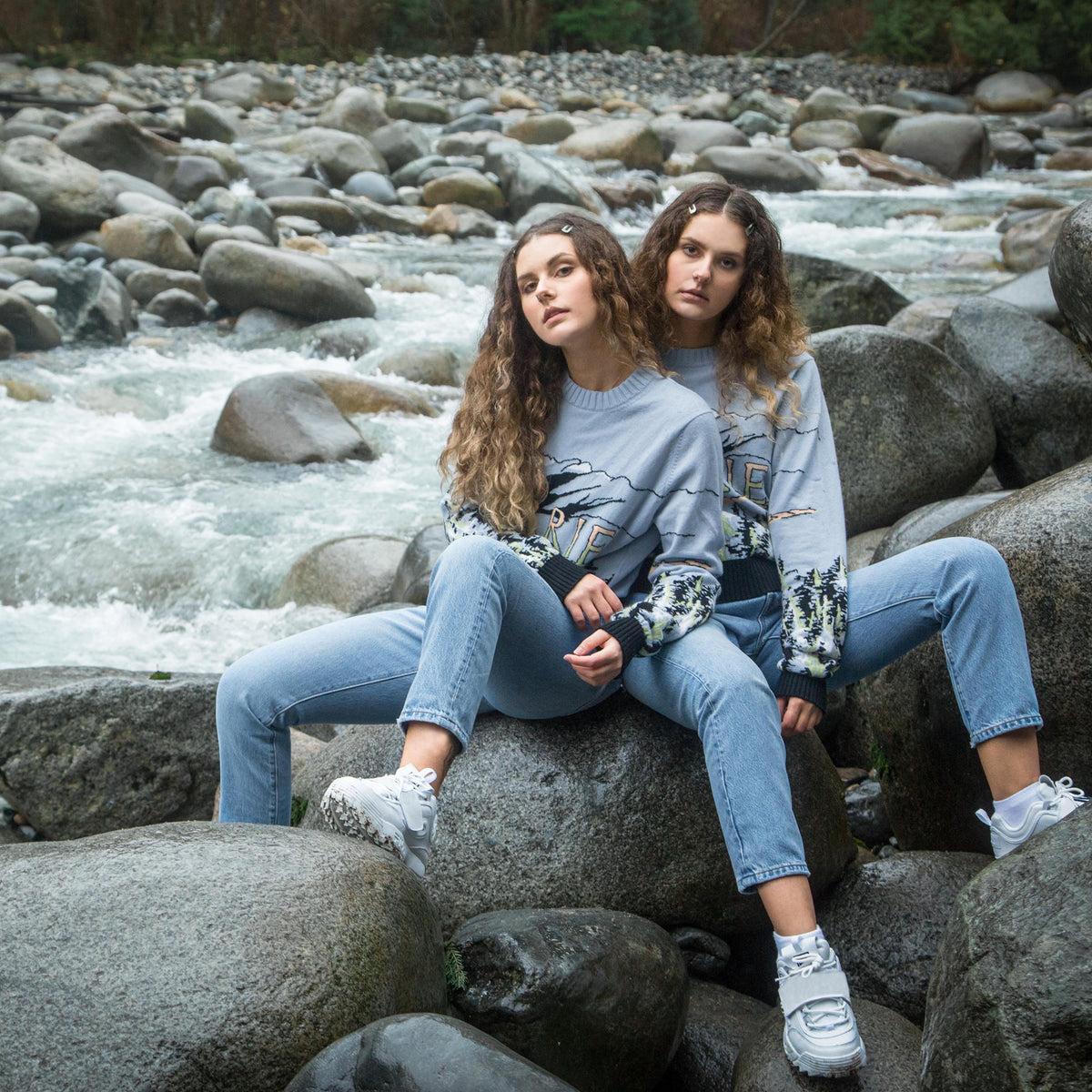 Vancouver Maple Leaf Pull Over - Secret Location